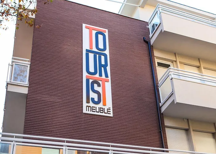 Tourist Meuble Отель Римини