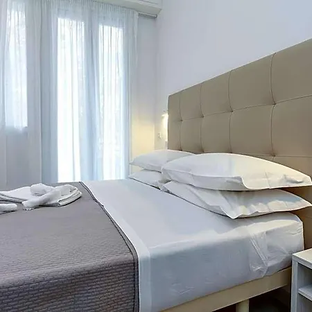 Tourist Meuble Hotel