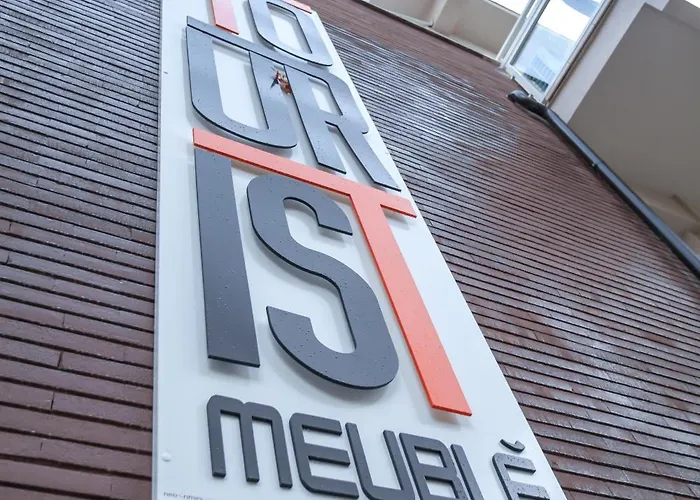 Tourist Meuble Szálloda *