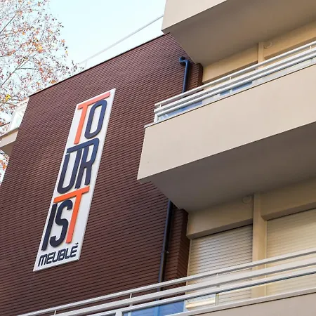 Hotel Tourist Meuble *