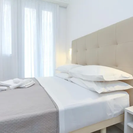 Tourist Meuble Hotel