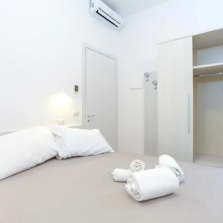 Hotel Tourist Meuble